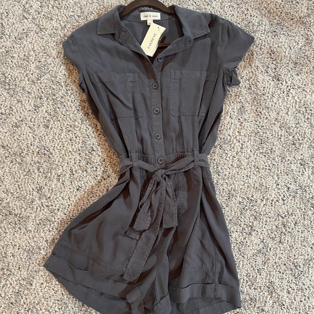 NWT Cloth and Stone Rolled Hem Utility Romper